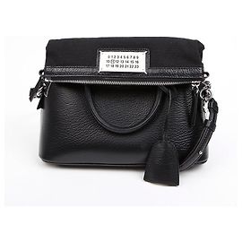 Maison Martin Margiela Mini bolsa de ombro em couro granulado com alça de mão preta Preto