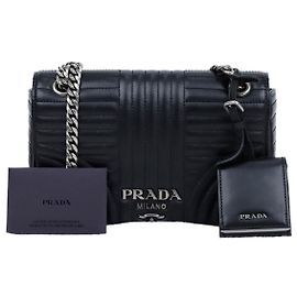 Prada Bolsa de ombro Diagram em couro de bezerro macio preto Preto