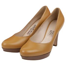 Salvatore Ferragamo Escarpins en cuir camel Taille Marron