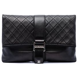 Clutch Grip em pele de cordeiro acolchoada preta Chanel Preto