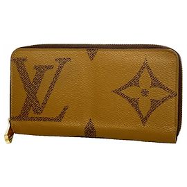 Cartera Zippy Monogram Giant Reverse Louis Vuitton Castaño