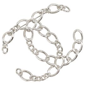 Spilla a catena traforata Chanel Coco Mark Argento Metallico