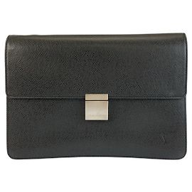 Louis Vuitton Taiga Leather Clutch Bag Black