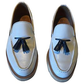 Autre Marque Tricker's White Leather Tassel Loafers White