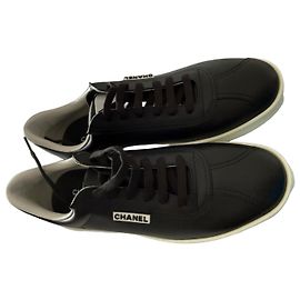 Baskets Chanel Uniform en cuir noir Noir