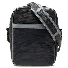 Bolsa de Ombro Louis Vuitton Epi Monogram Eclipse Danube PM Marrom Preto Azul marinho