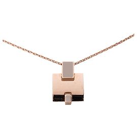 Hermès Collar con colgante Eileen Hermes Dorado