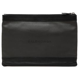 Pochette à clip Balenciaga en cuir de veau perforé noir Navy M Noir