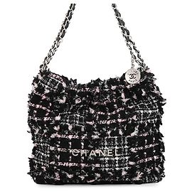 Bolsa de ombro Chanel em tweed e couro preto e branco Preto Branco