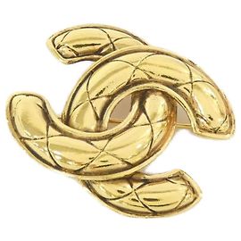 Broche Chanel dourado Dourado
