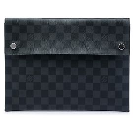 Louis Vuitton Black Damier Graphite Alpha Triple Pochette Negro