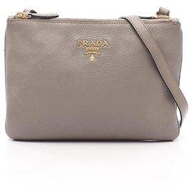 Prada Handtasche aus Leder Beige Beige