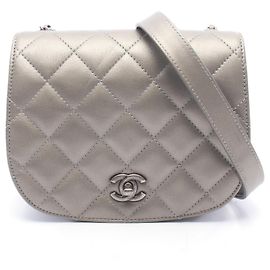 Borsa a Spalla Chanel Matelassé Round Flap Small Marrone