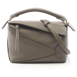 Loewe PUZZLE EDGE MINI 2-Way Lederhandtasche Khaki