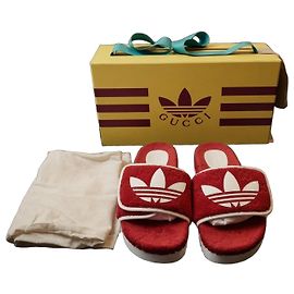 Sandali Gucci x Adidas Rosso