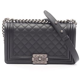Borsa a tracolla Boy di Chanel in agnello nero Nero