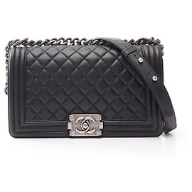 Bolsa Chanel Boy de pele de cordeiro preta Preto