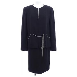 Chanel P11169V06456 98P Suit Black
