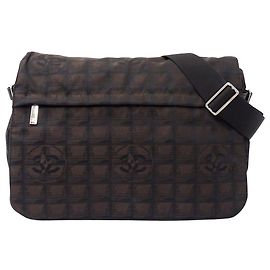 Bolsa de nylon marrom Chanel Marrom