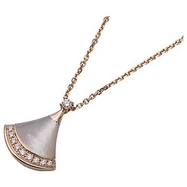 Bulgari Collana in oro rosa e madreperla Bvlgari D'oro