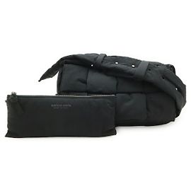 Borsa a tracolla Bottega Veneta Nylon Maxi Intrecciato Padded Tech Nero