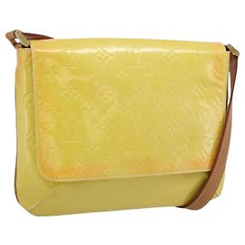 LOUIS VUITTON Monogram Vernis Thompson Street Bag Lime Yellow M91071 Auth 194603 Doré