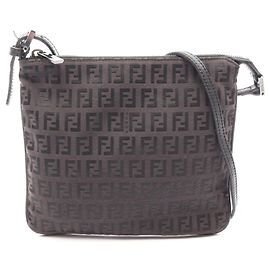 Bolsa de Ombro Fendi Zucchino Marrom Preto