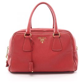 Prada Handtasche aus rotem Leder Rot