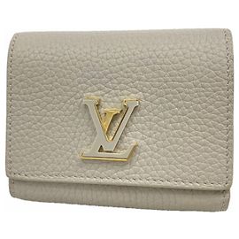 Cartera Louis Vuitton Portefeuille Capucines Tiny Tri-fold Castaño