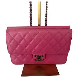 Chanel Classic Flap em couro de cordeiro rosa Rosa