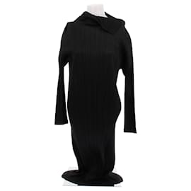 Robe plissée noire Pleats Please M Noir