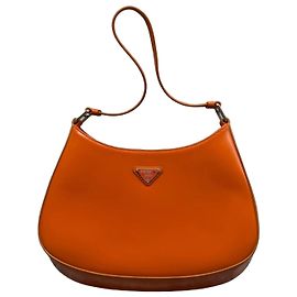 Prada Bolsa de ombro em couro laranja Marrom Monograma