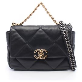Bolsa de ombro Chanel 19 Dixneuf Matelassé Preto