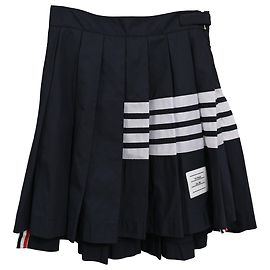 Mini saia plissada Thom Browne com 4 listras em poliamida preta Preto