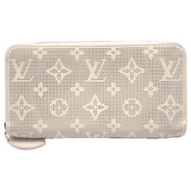 Louis Vuitton Mahina Zippy Wallet Beige Green