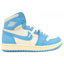 Autre Marque Baskets Nike Jordan Blanc Autre