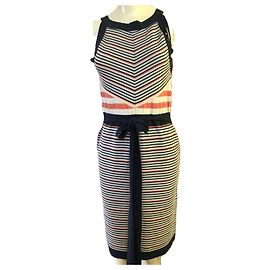 Chanel Gestreiftes Strickkleid mit Gürtel Schwarz Weiß Rot