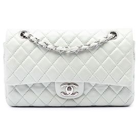 Chanel Green Medium Classic Lambskin Double Flap Vert Vert clair