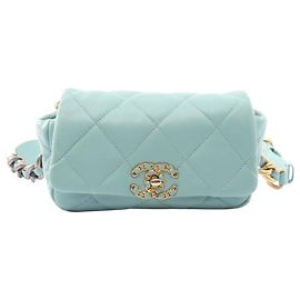 Sac banane en cuir agneau vert Chanel Vert