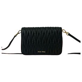 Mini bolsa de ombro em couro matelassê Miu Miu Preto