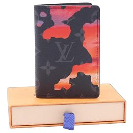 Louis Vuitton Monogramouflage Kartenetui Andere Monogramm