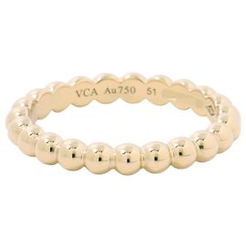 Anel Perlee de ouro e pérola em ouro amarelo 18K da Van Cleef & Arpels Outro