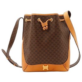 Céline Borsa a Secchiello Macadam Marrone