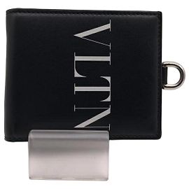 Valentino Garavani Black Shoulder Wallet Black