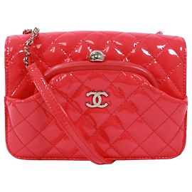 Bolsa de ombro Chanel acolchoada com corrente Rosa