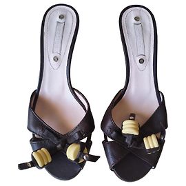 Céline Celine Mules à talons en cuir marron Marron