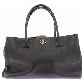 Chanel Bolsa de couro marrom escuro Executive Preto