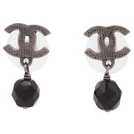 Chanel Silver Coco Mark 09P drop earrings Silvery