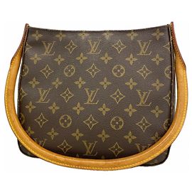 Bolsa de Ombro Louis Vuitton Monogram Looping MM Marrom