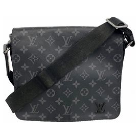 Louis Vuitton Monogram Eclipse District PMNV2 Schultertasche Schwarz